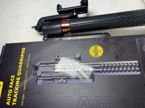 Auto Face Tracking Tripod - Image 4